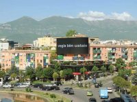 Nat’ e dit’- Bienalja në foto, çfarë po ndodh nëpër Tiranë